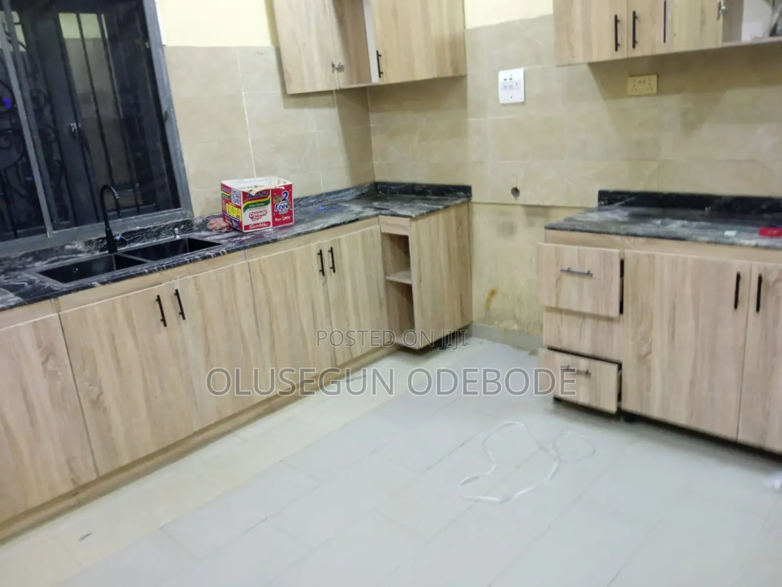 3bdrm Block of Flats in Ikeja Gra for sale in Ikeja GRA
