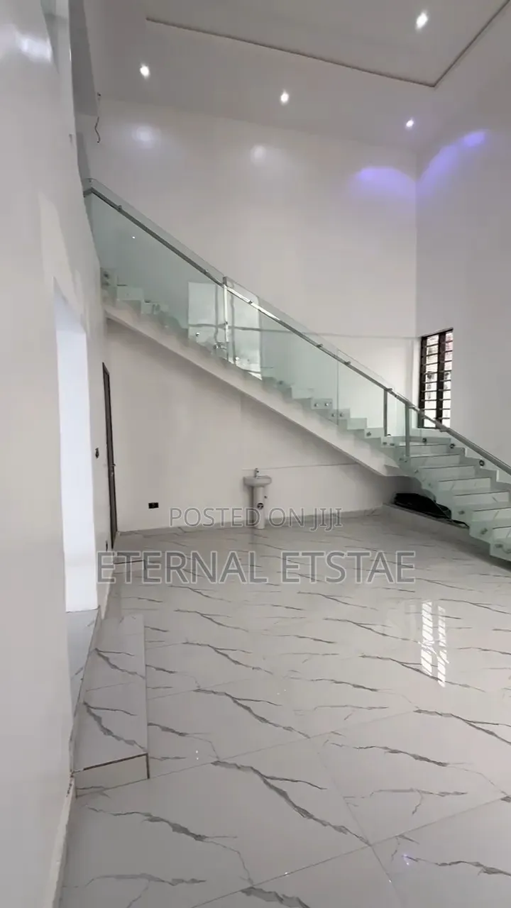 5bdrm Duplex in Tennece Centenary, Enugu for sale in Enugu