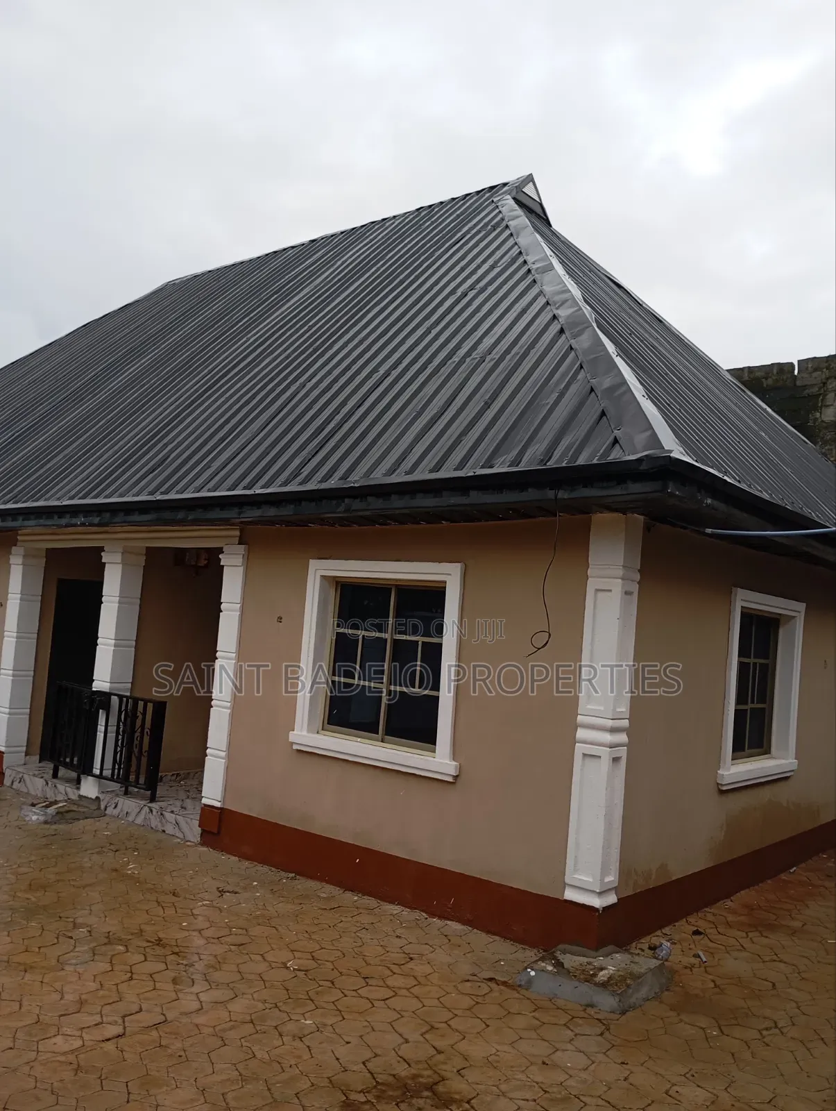 1bdrm Block of Flats in Vision Beach Estate, Gberigbe for rent in Gberigbe