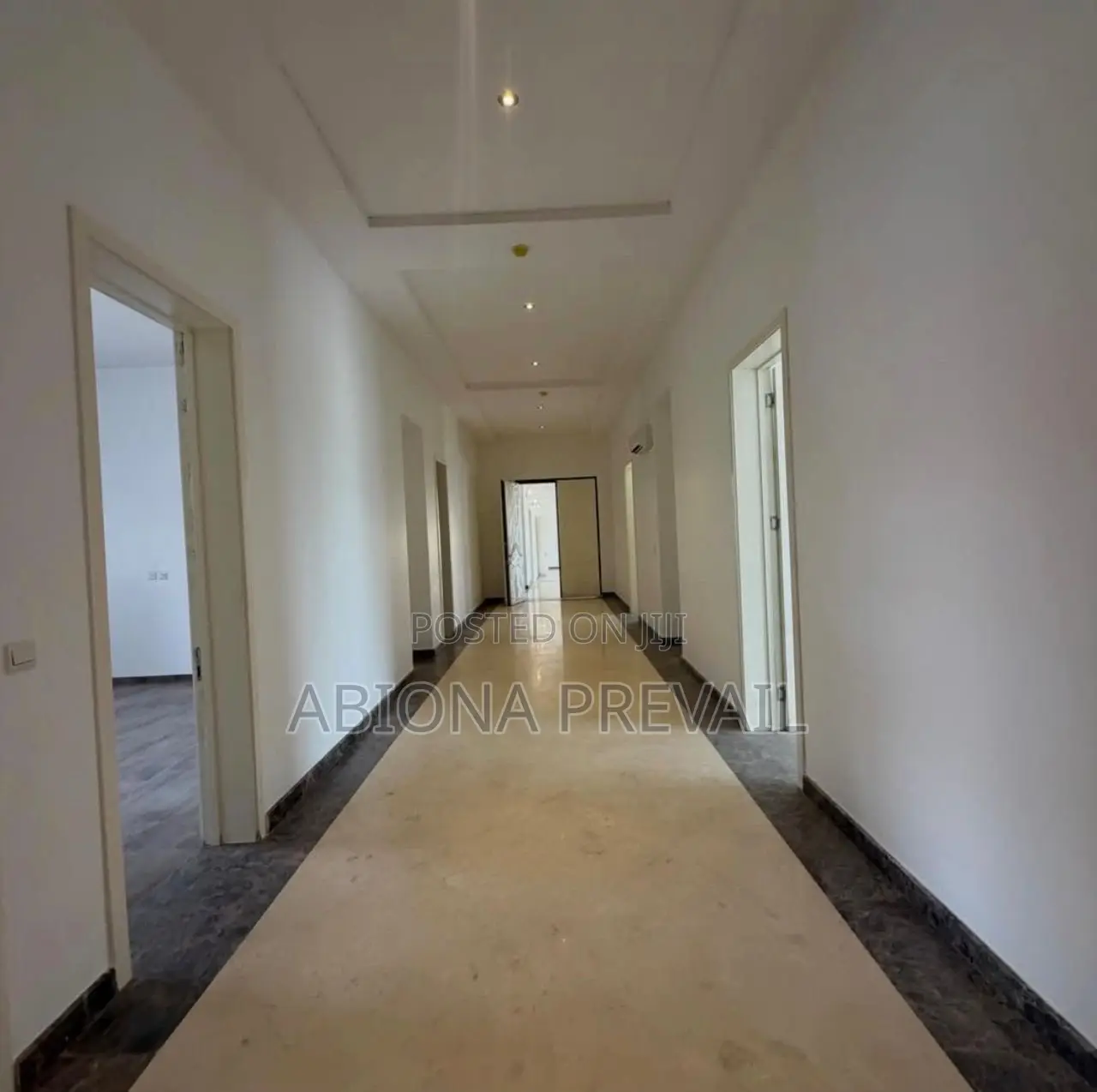 17bdrm Penthouse in Maitama District for sale in Maitama