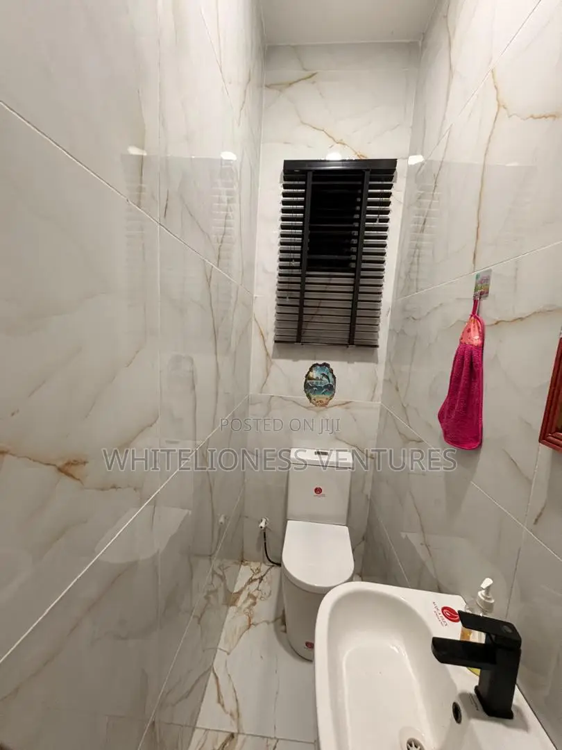 Furnished 2bdrm Block of Flats in Lekki Phase1 for rent in Lekki Phase 1
