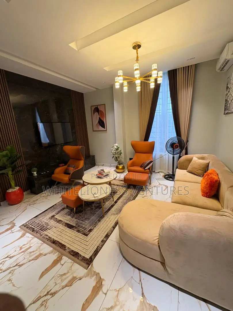 Furnished 2bdrm Block of Flats in Lekki Phase1 for rent in Lekki Phase 1