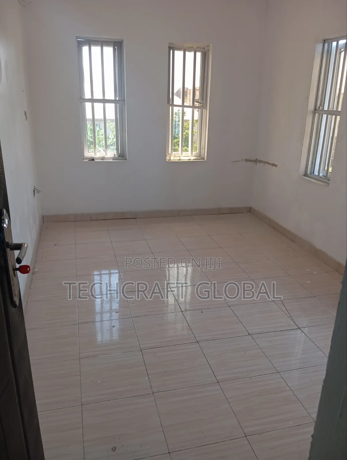 3bdrm Block of Flats in United Estate for rent in Sangotedo