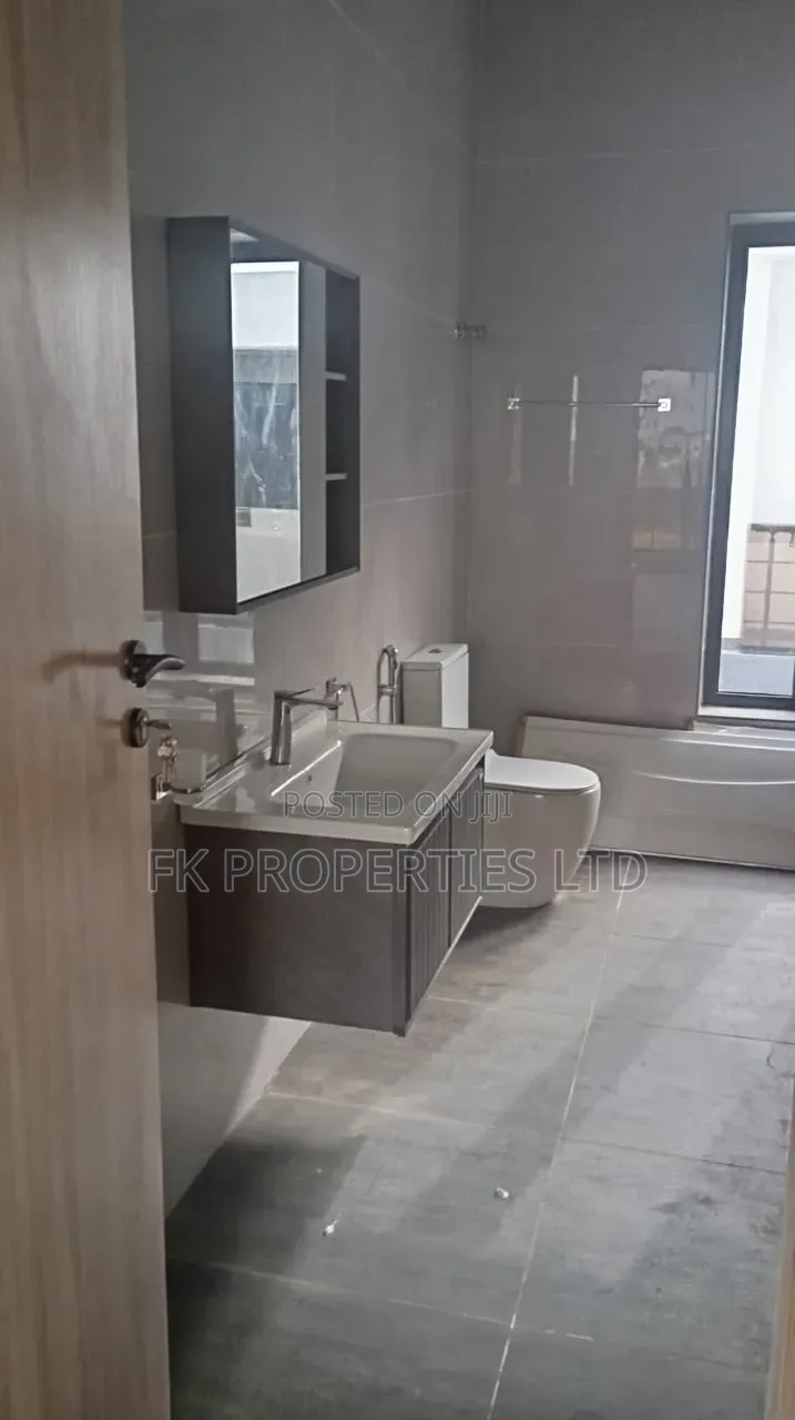 6bdrm Mansion in Lekki Phase 1 for sale in Lekki Phase 1
