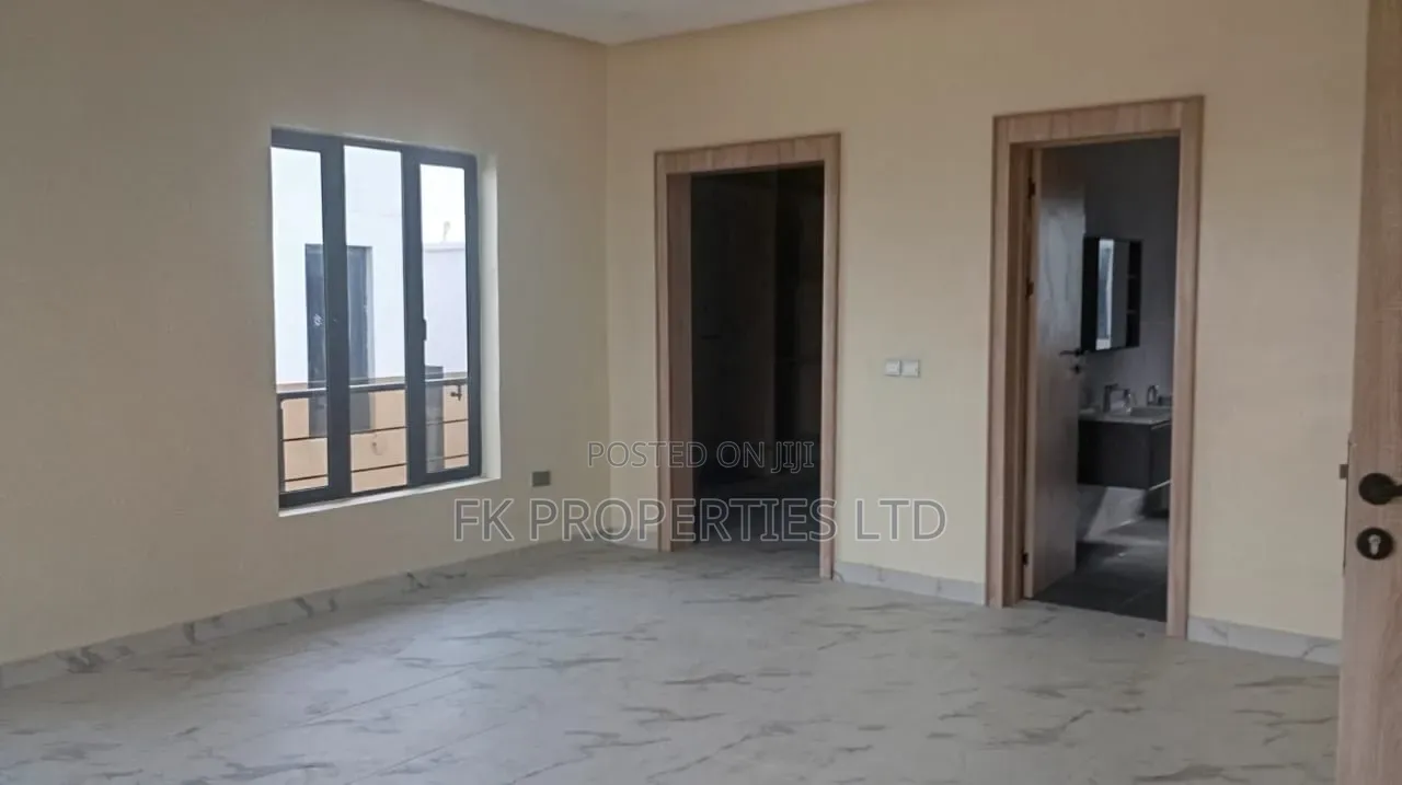 6bdrm Mansion in Lekki Phase 1 for sale in Lekki Phase 1
