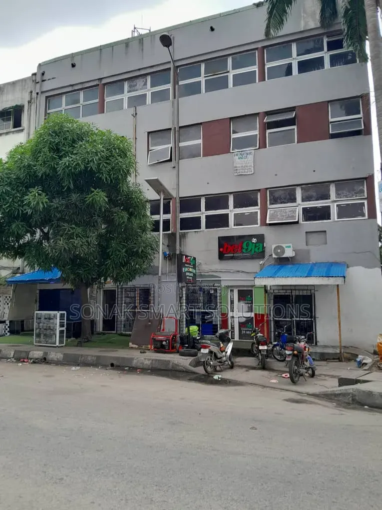 Big Plaza for Sale in Apapa Road