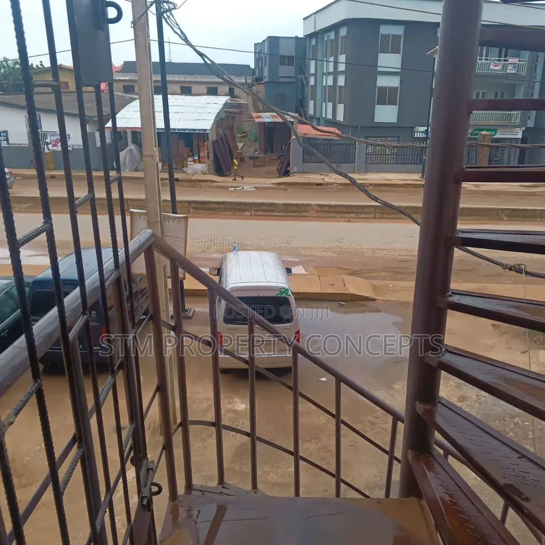 Two Rooms Office Space for Rent on Aabaranje Road in Abaranje