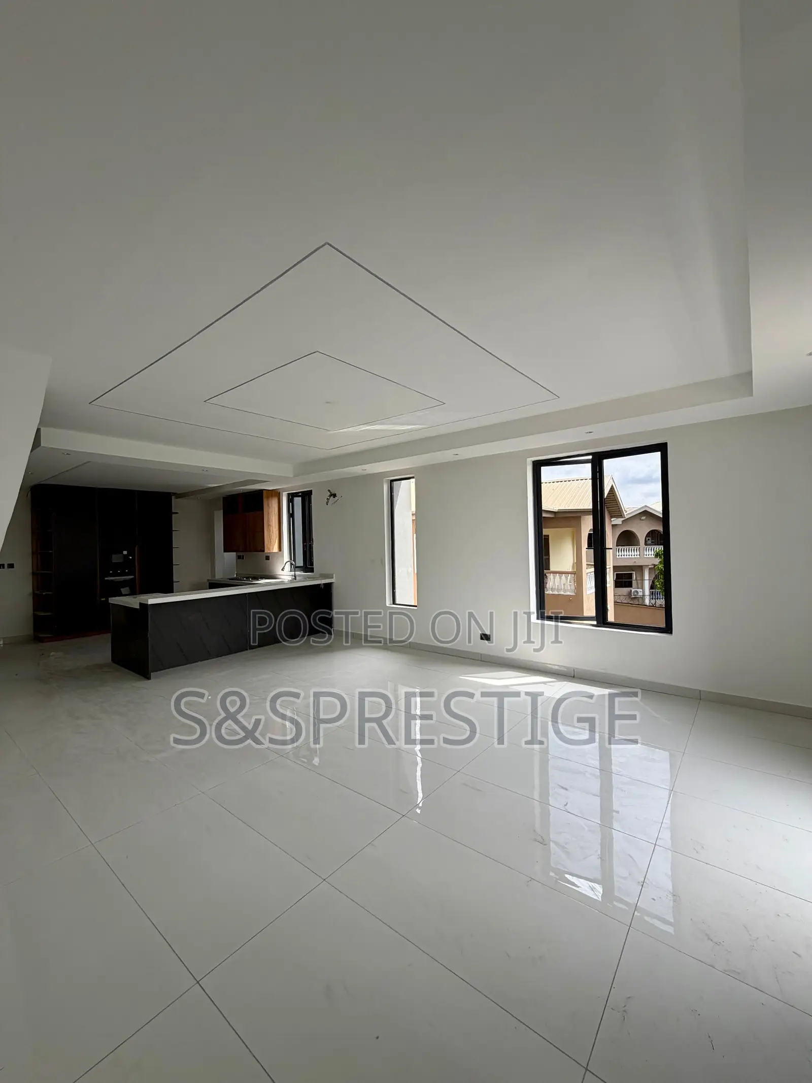2bdrm Maisonette in Lekki Phase 1 for sale in Lekki Phase 1