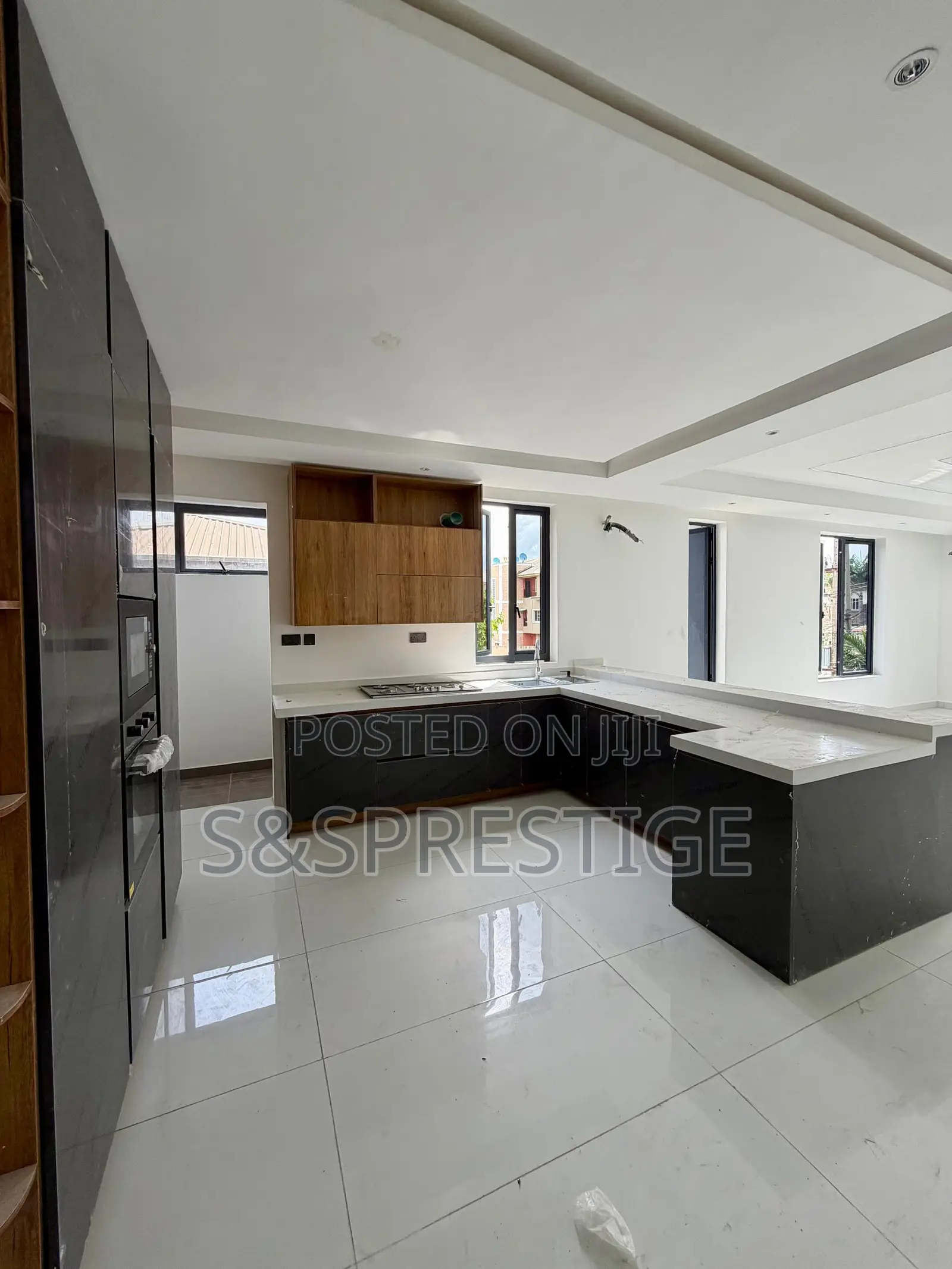 2bdrm Maisonette in Lekki Phase 1 for sale in Lekki Phase 1