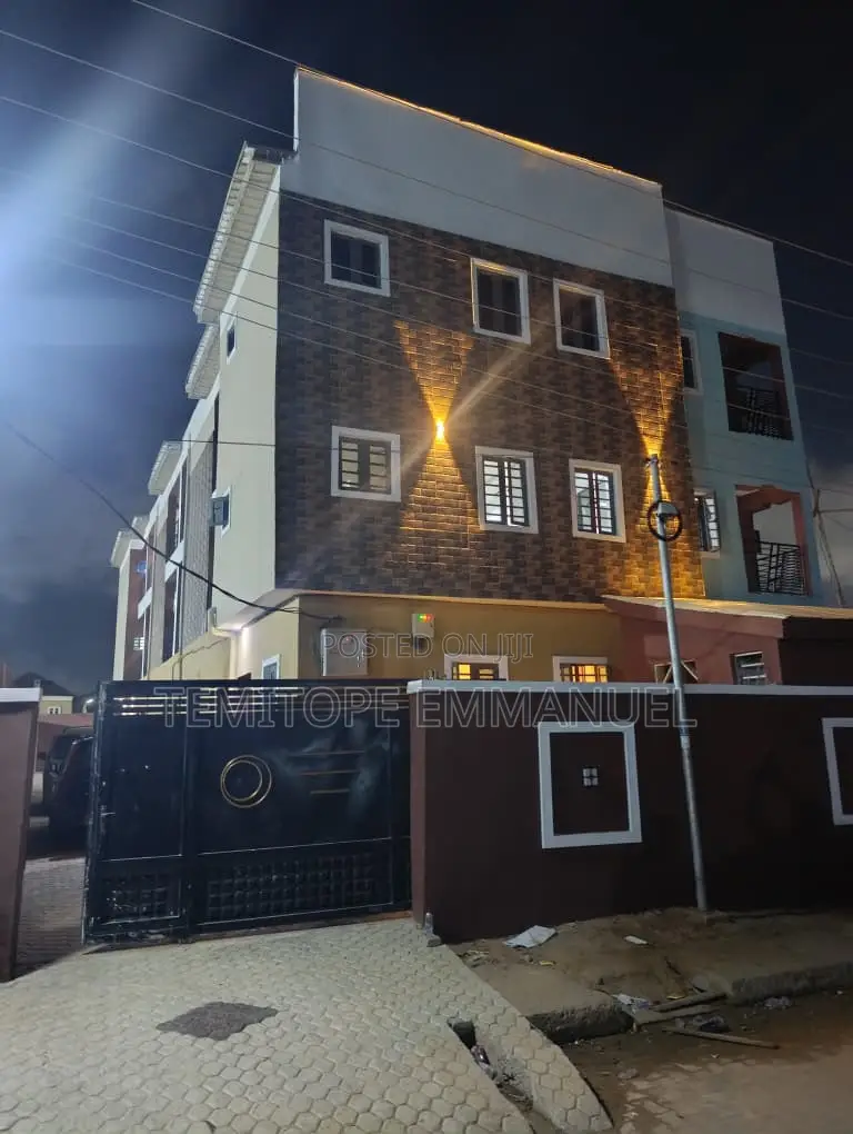 Mini Flat in Palmgroove for sale in Palmgroove