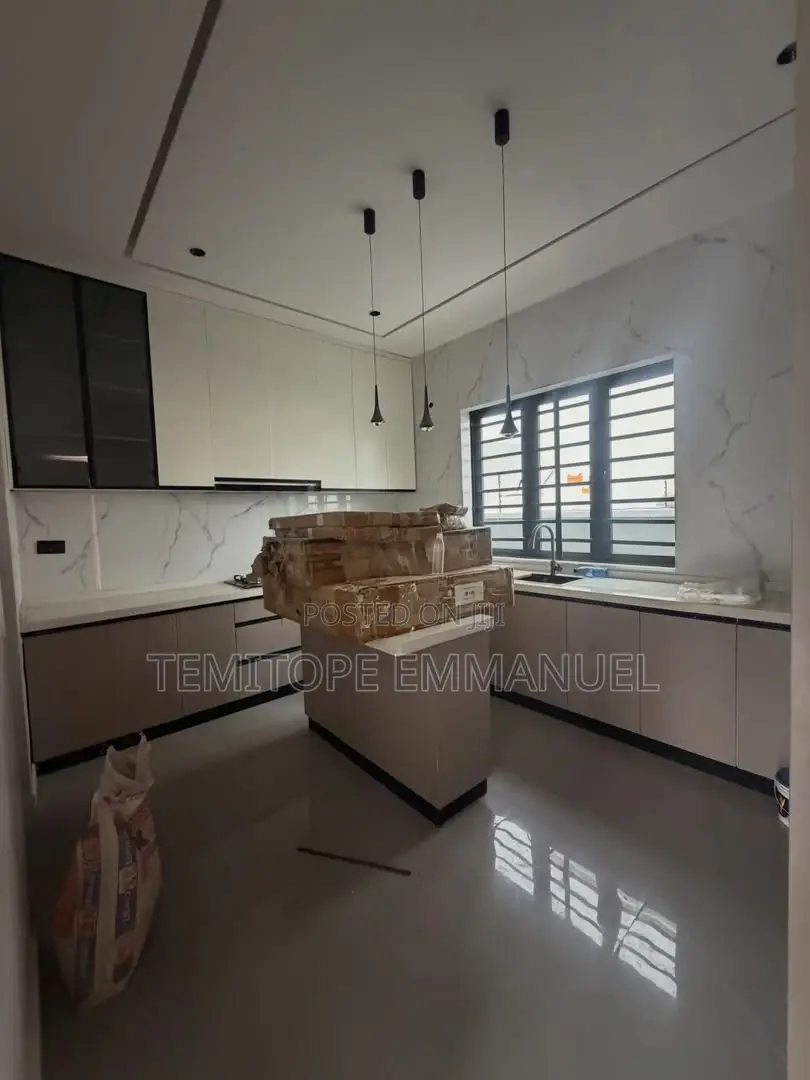 Furnished 4bdrm Duplex in Maryland for sale in Maryland