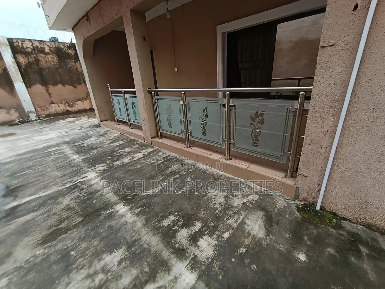 4bdrm Block of Flats in Ipaja / Ipaja for sale in Ipaja / Ipaja