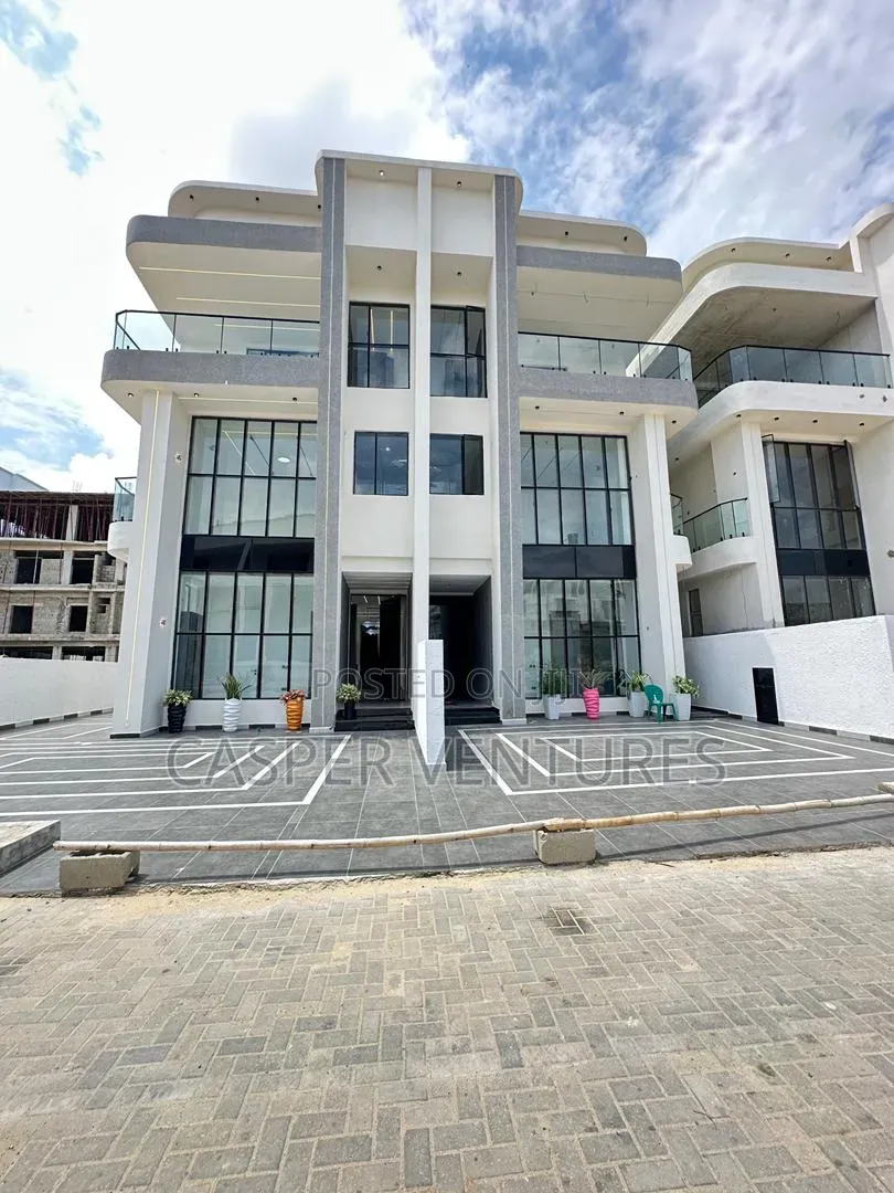 5bdrm Duplex in Freedom, Lekki Phase 1 for sale in Lekki Phase 1