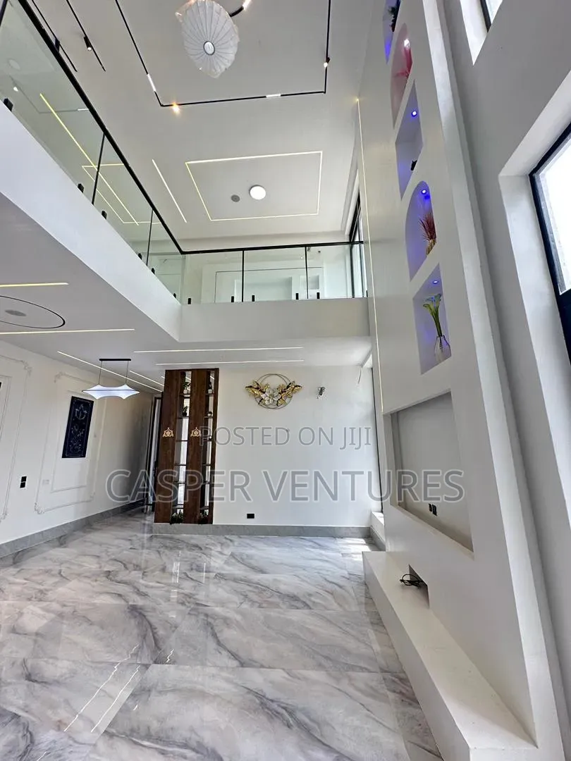 5bdrm Duplex in Freedom, Lekki Phase 1 for sale in Lekki Phase 1