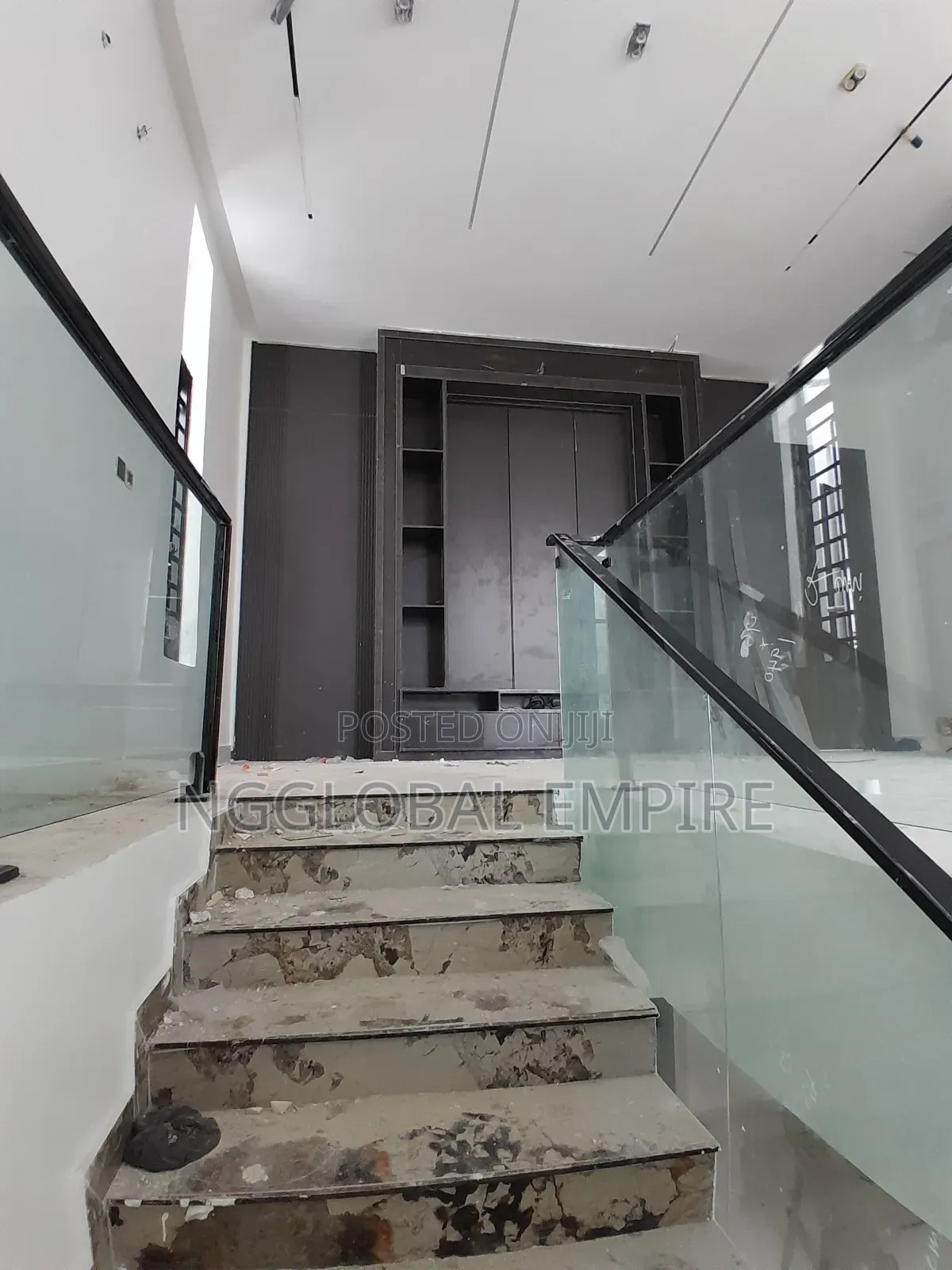4bdrm Duplex in Royal Pine, Chevron for sale in Chevron