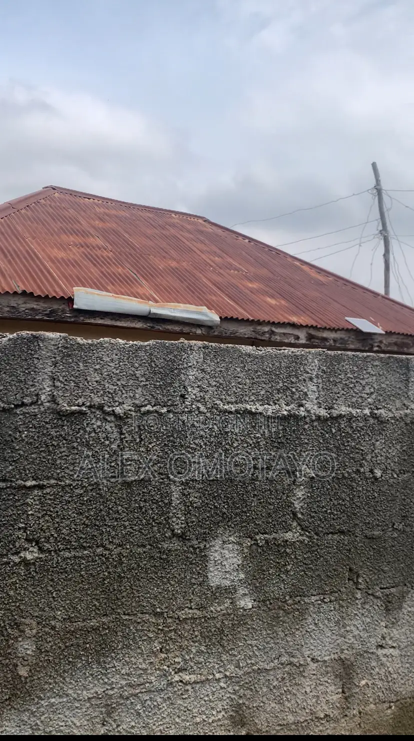 2bdrm House in Ushafa for sale in Ushafa