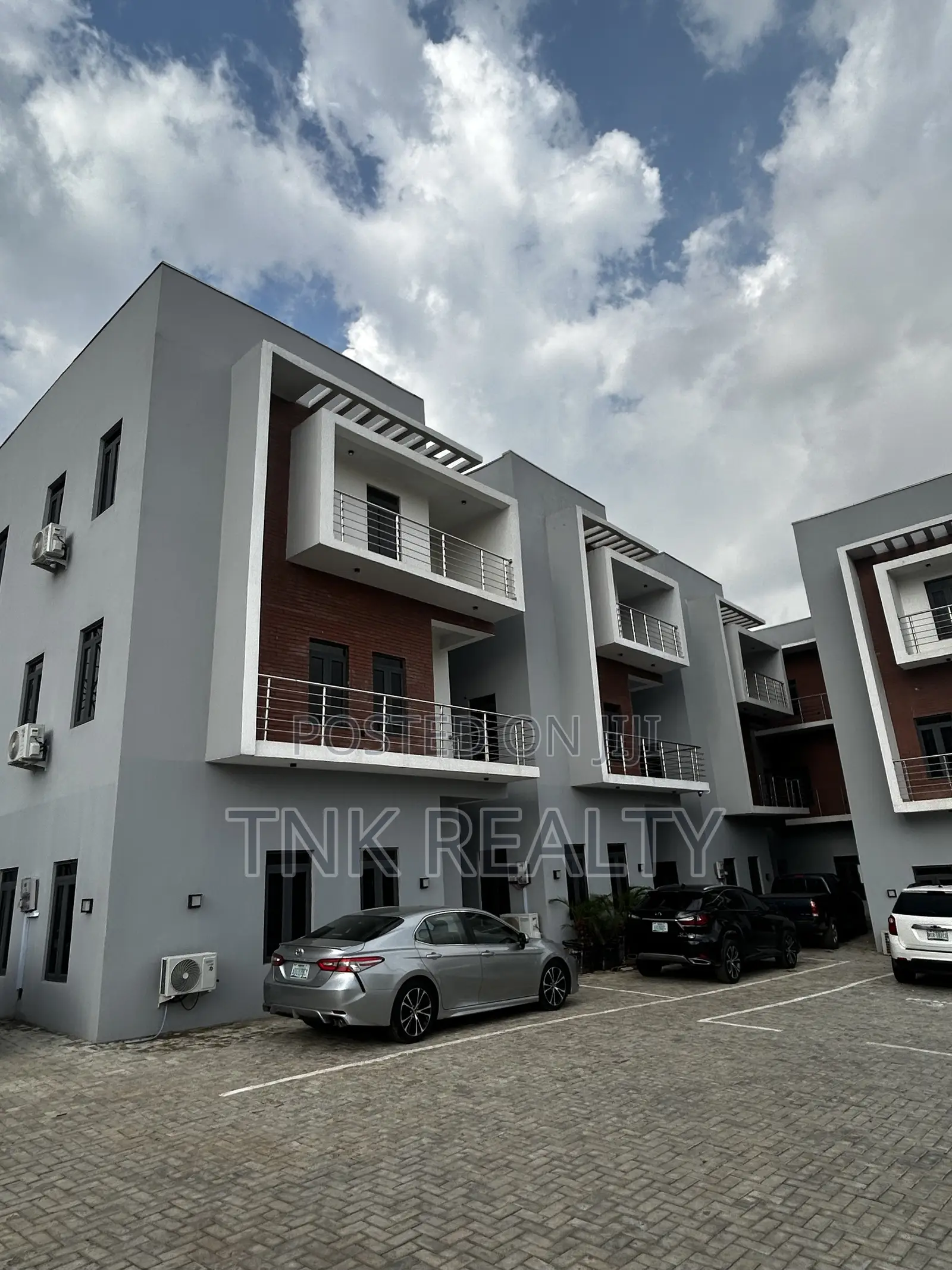 4bedroom Terrace Duplex in Mabushi