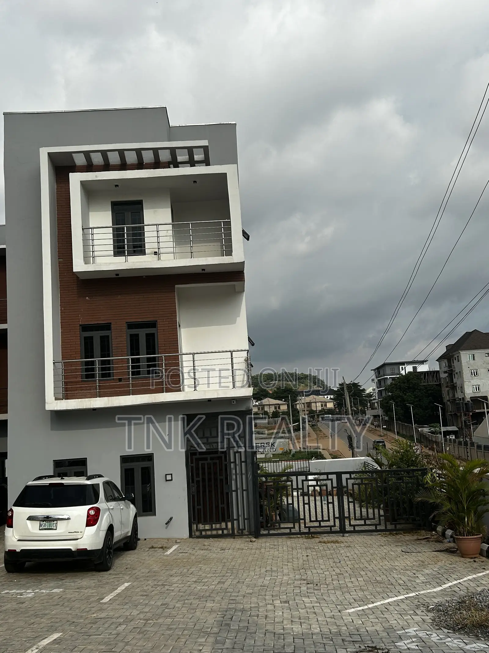 4bedroom Terrace Duplex in Mabushi