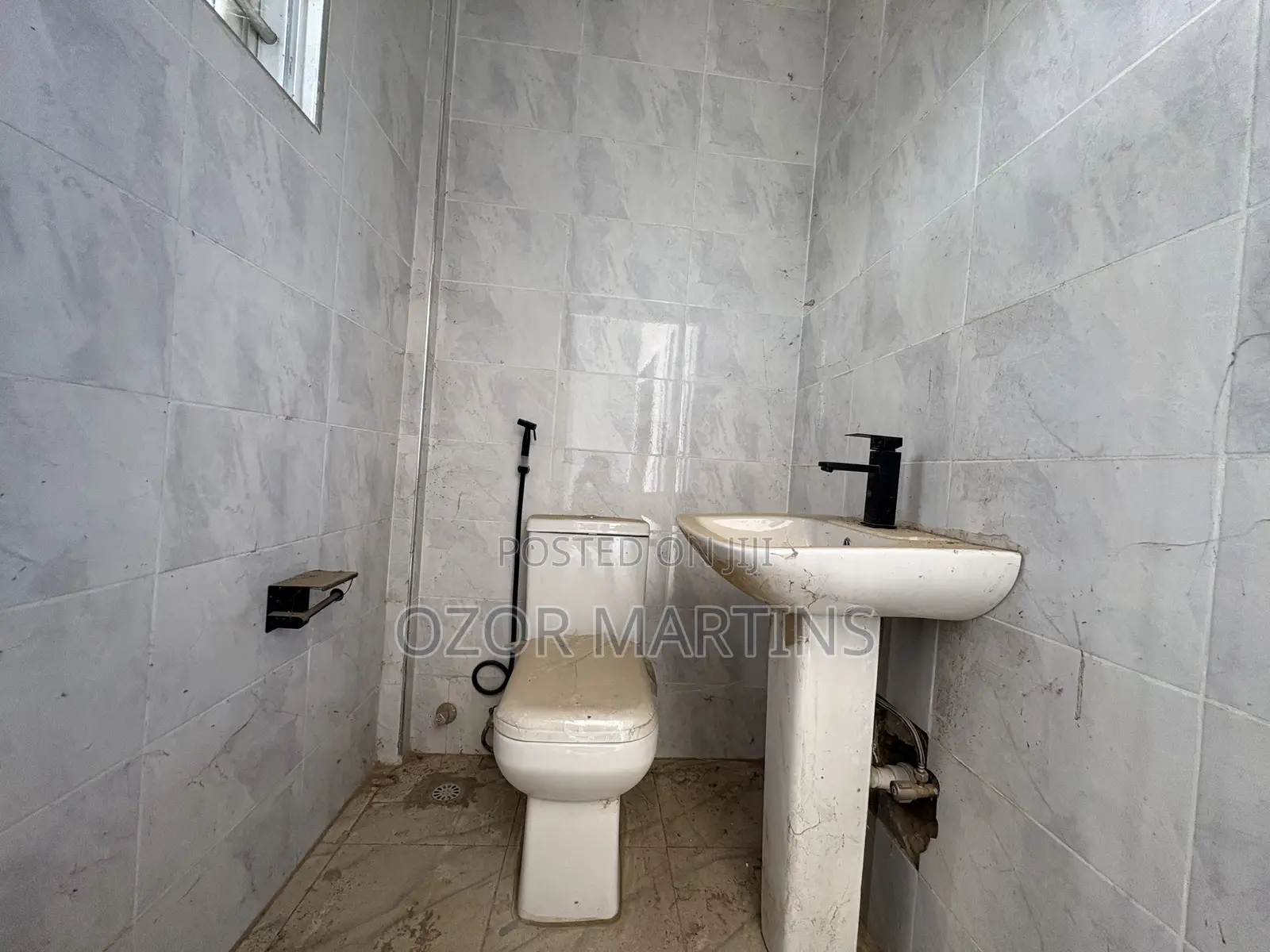 3bdrm Block of Flats in Idu for rent in Idu
