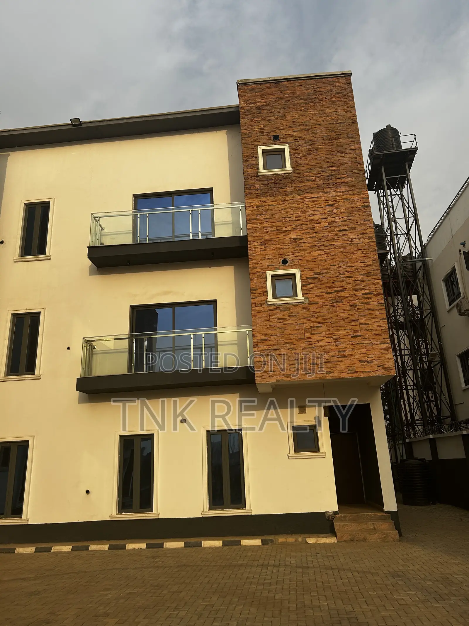 4bedroom Duplex in Mabushi