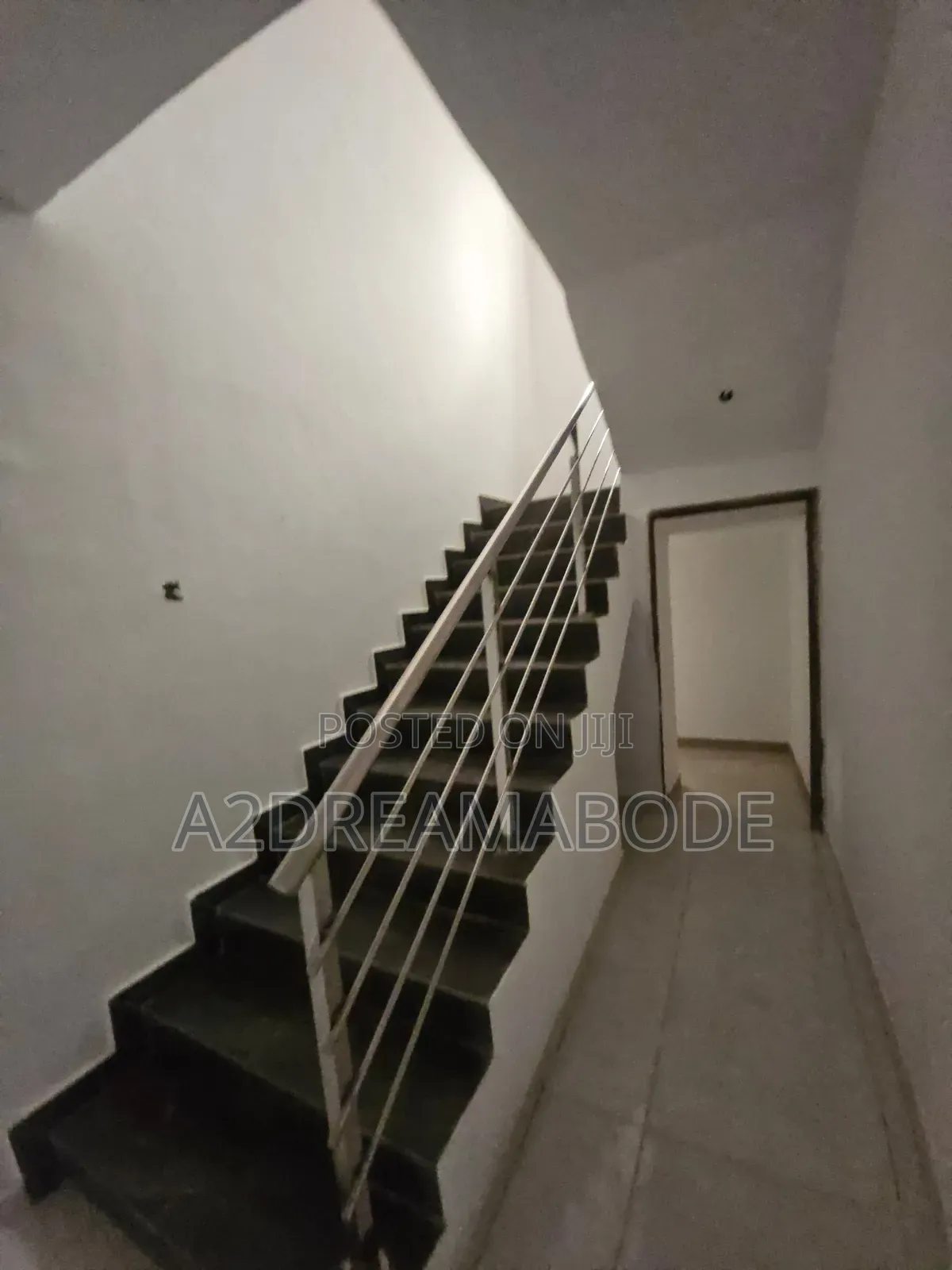 5bdrm Duplex in Omole Phase 2 for rent in Omole Phase 2