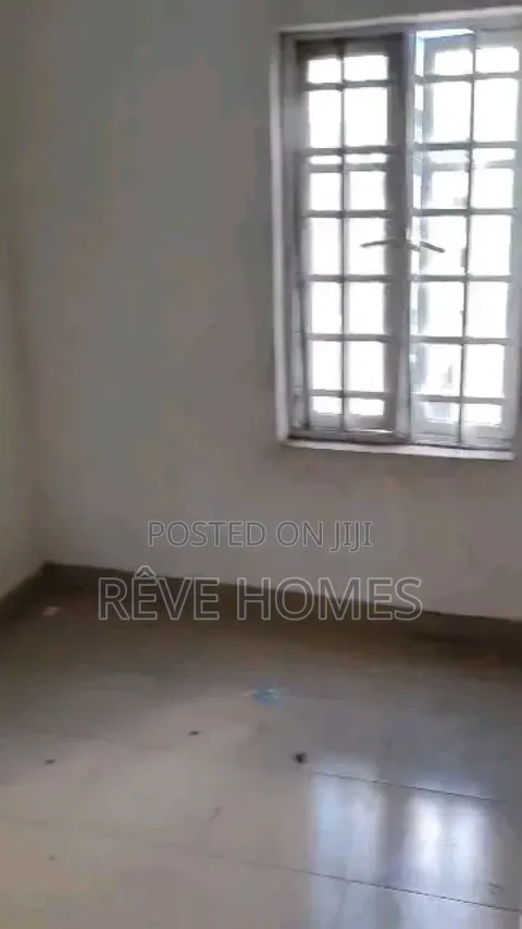 Mini Flat in Adekunle for rent in Adekunle