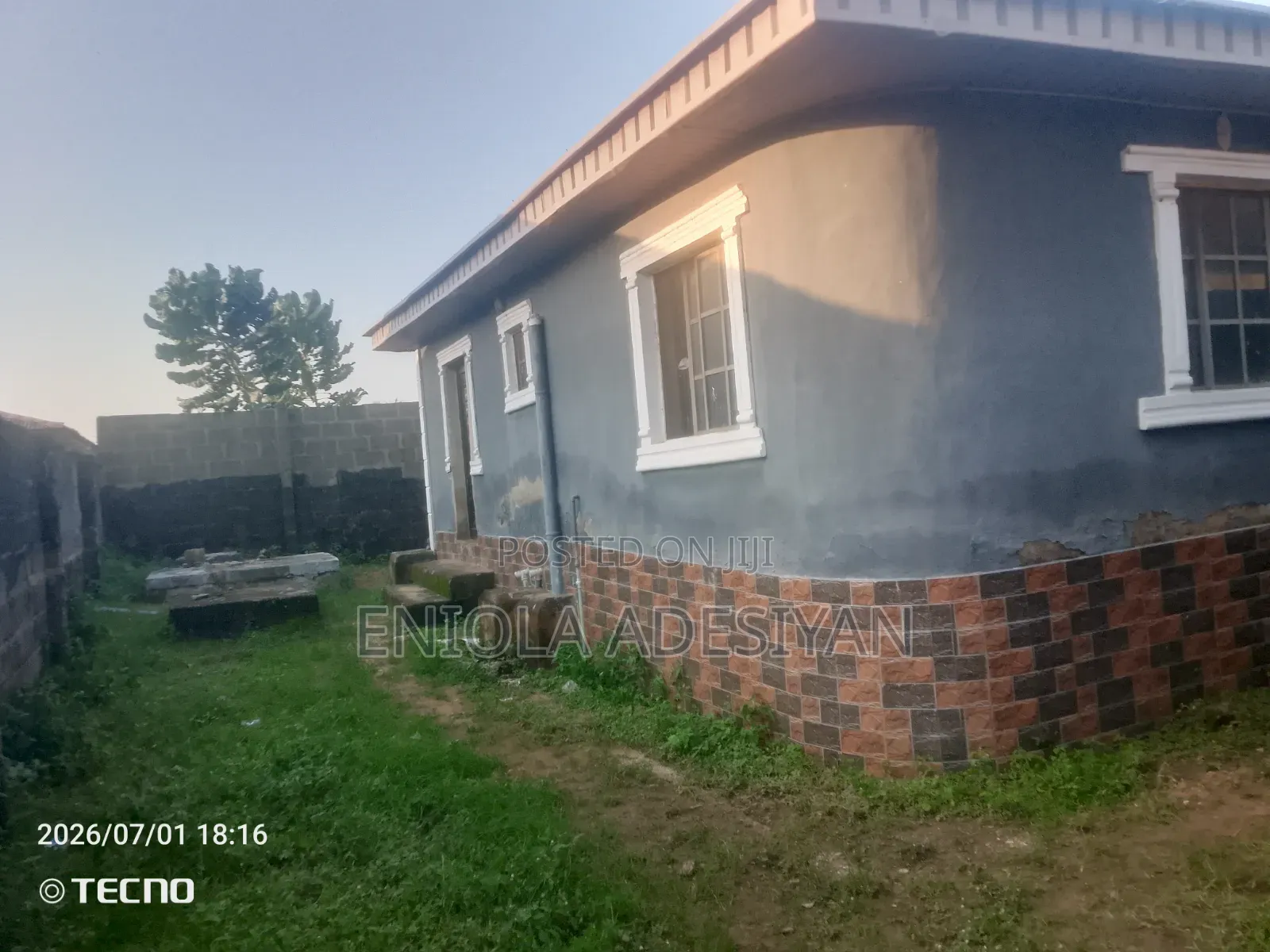 3bdrm Block of Flats in Mcly, Igbogbo for sale in Igbogbo