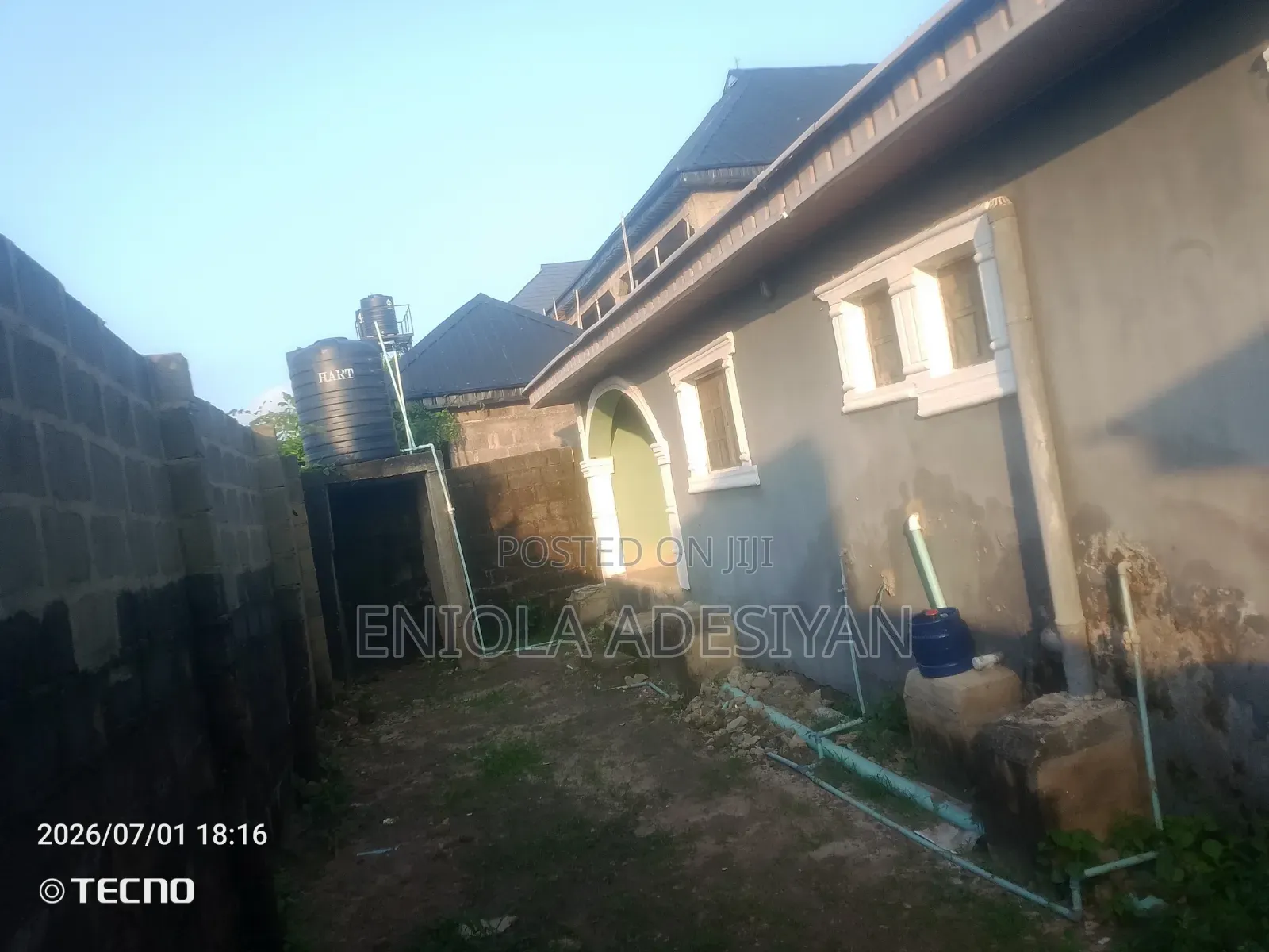 3bdrm Block of Flats in Mcly, Igbogbo for sale in Igbogbo
