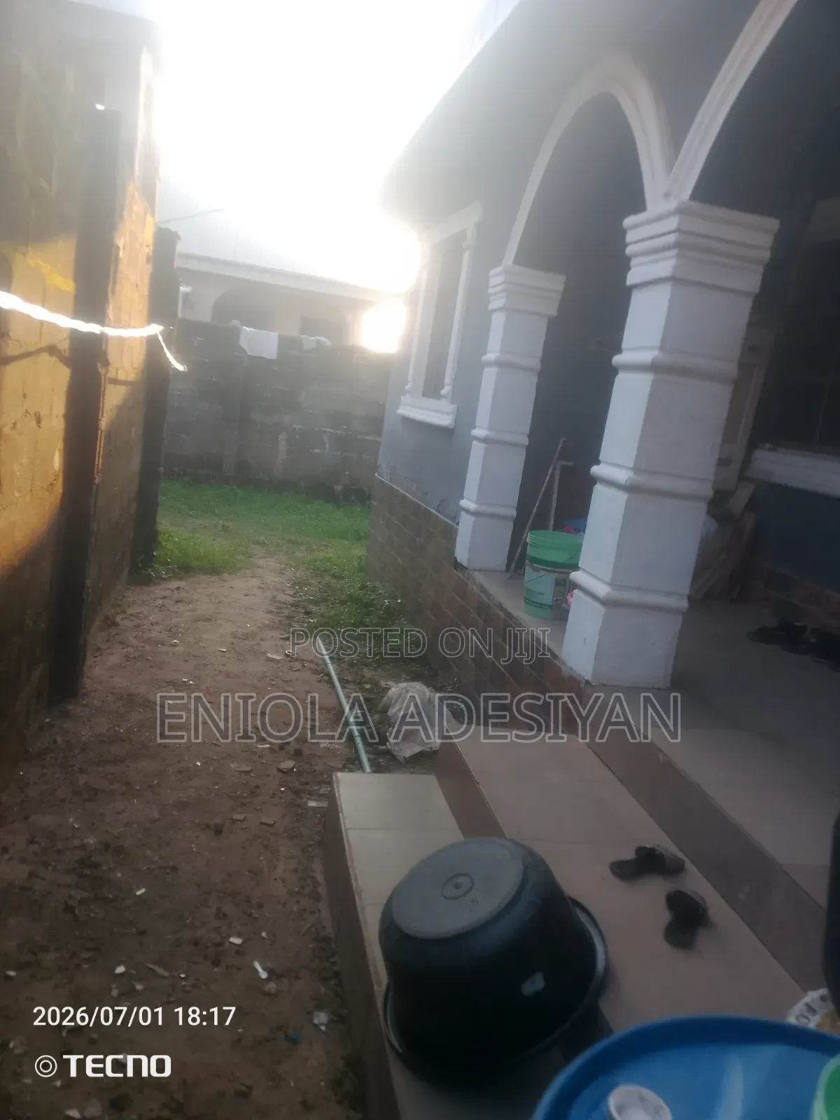 3bdrm Block of Flats in Macaulay, Igbogbo for sale in Igbogbo