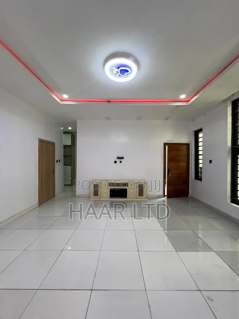 3bdrm Duplex in Abraham Adesanya Estate for rent in Abraham Adesanya Estate