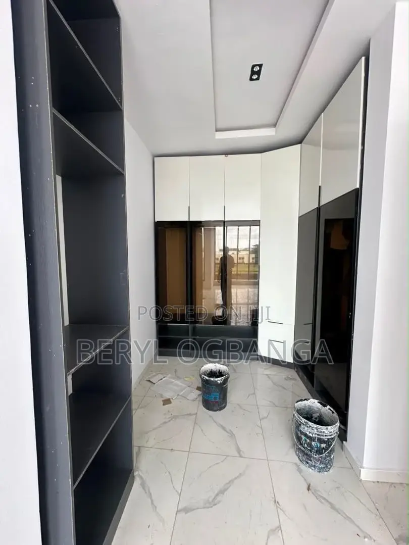 3bdrm Apartment in Ikate for rent in Ikate