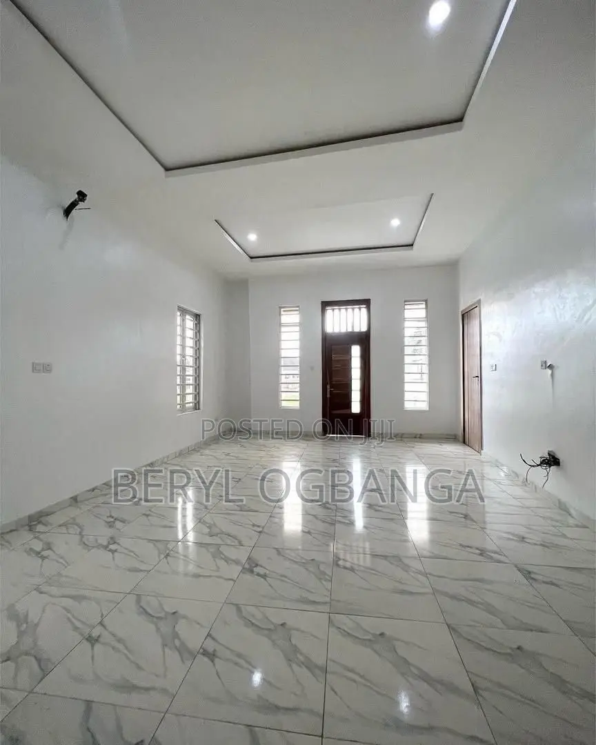 4bdrm Duplex in Lekki Phase 2 for rent in Lekki Phase 2