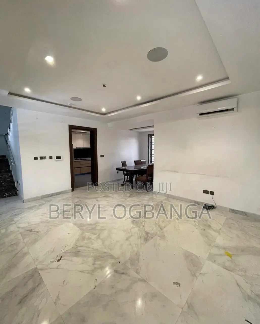 4bdrm Duplex in Lekki Phase 1 for rent in Lekki Phase 1