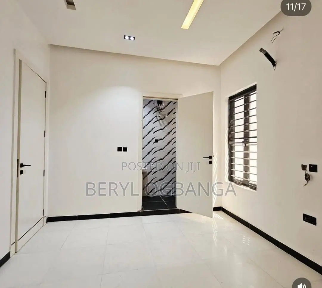 5bdrm Duplex in Abraham Adesanya Estate for rent in Abraham Adesanya Estate