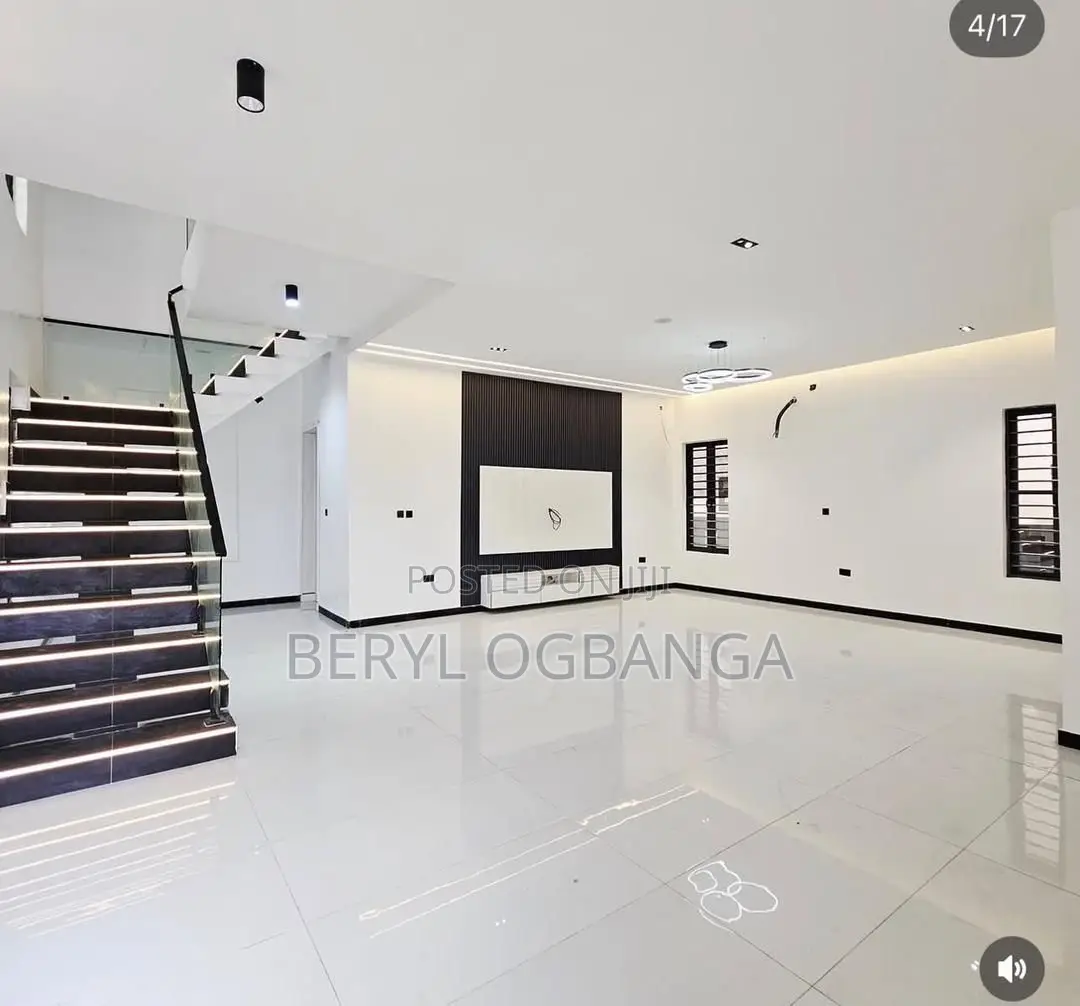 5bdrm Duplex in Abraham Adesanya Estate for rent in Abraham Adesanya Estate