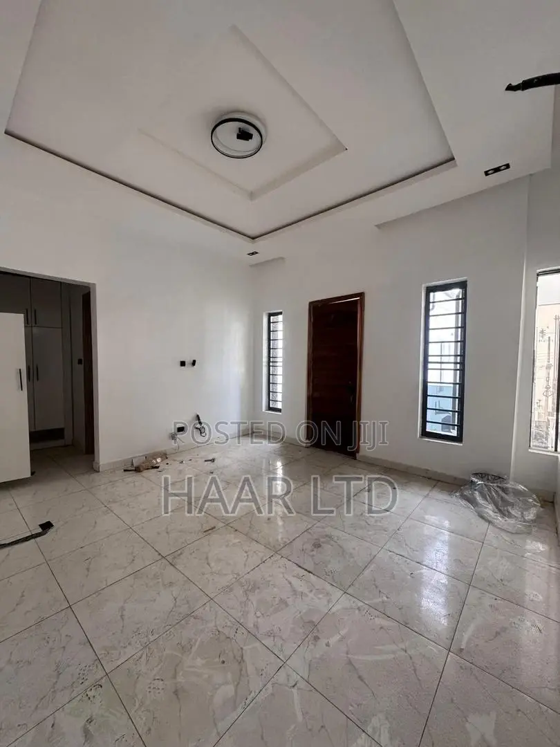 4bdrm Duplex in Lekki Phase 2 for rent in Lekki Phase 2