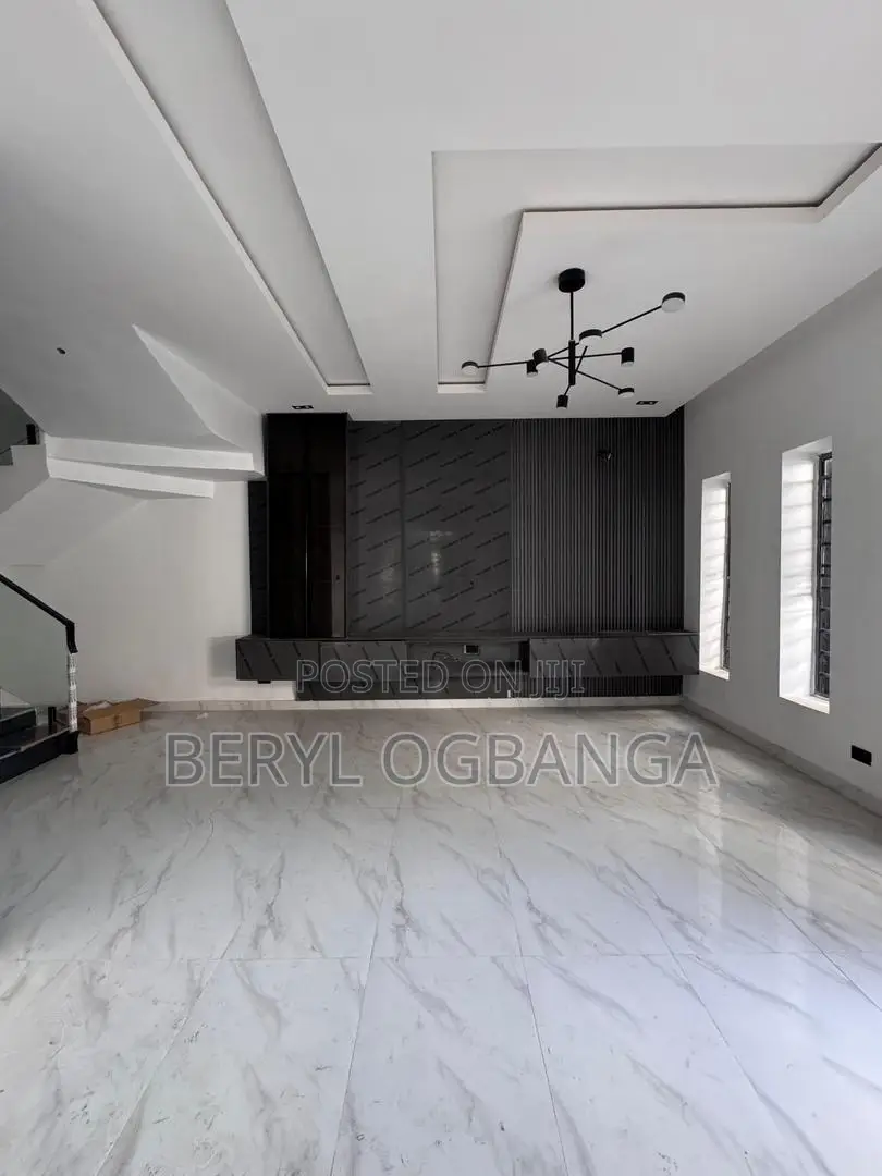 4bdrm Duplex in Lekki Phase 2 for rent in Lekki Phase 2