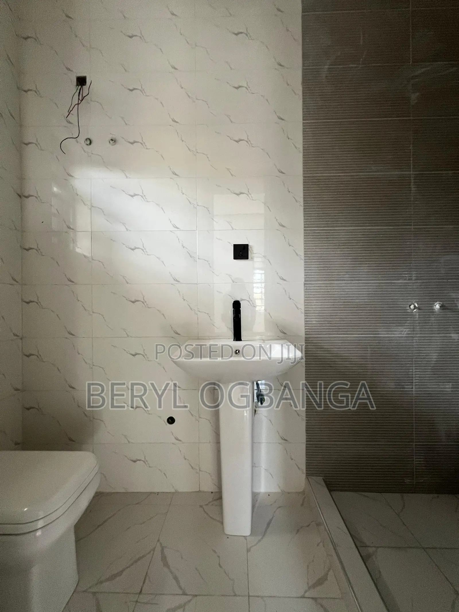 2bdrm Apartment in Abraham Adesanya Estate for rent in Abraham Adesanya Estate
