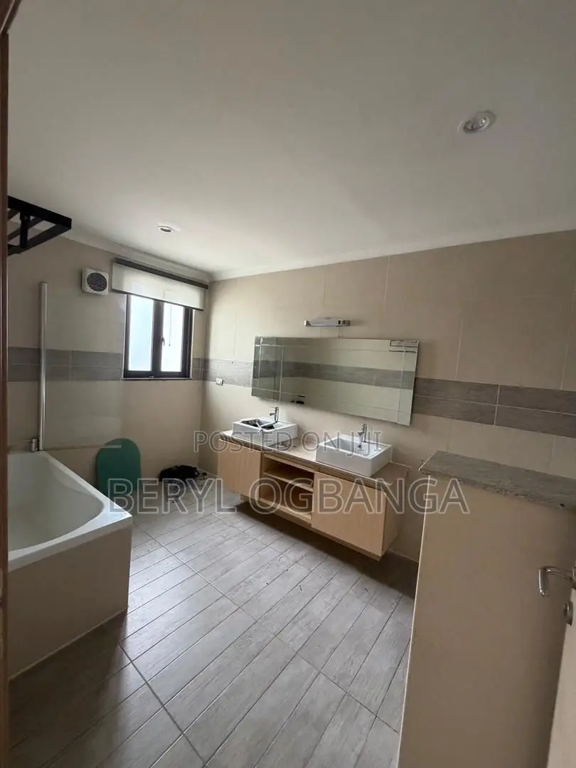 Furnished 3bdrm Apartment in Ikoyi S.W for rent in Ikoyi S.W