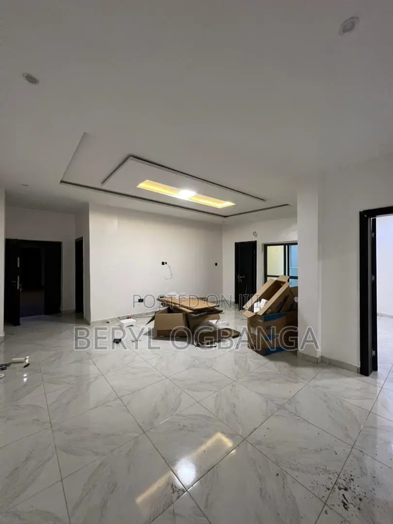2bdrm Apartment in Lekki Phase 1 for rent in Lekki Phase 1