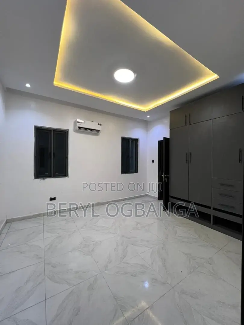 2bdrm Apartment in Lekki Phase 1 for rent in Lekki Phase 1