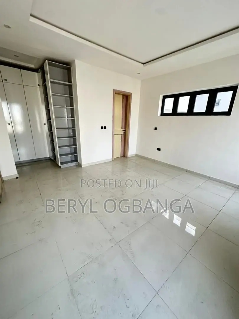 3bdrm Apartment in Lekki Phase 1 for sale in Lekki Phase 1