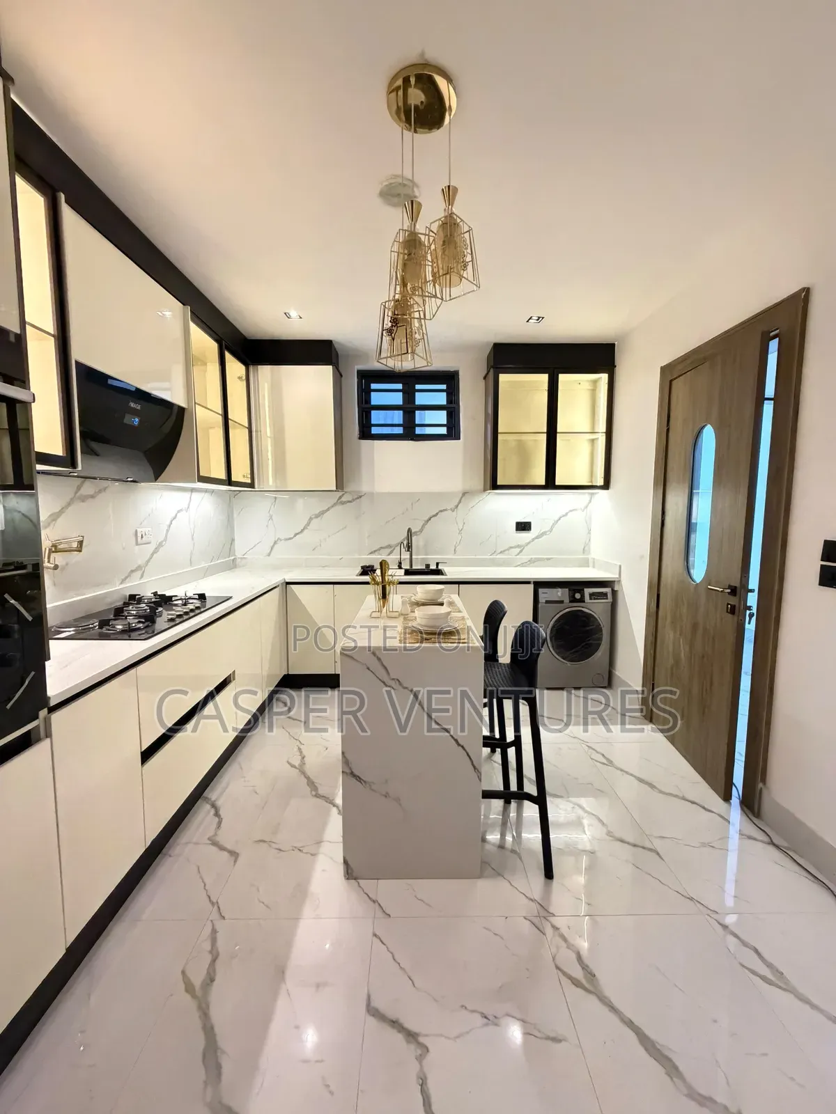 2bdrm Block of Flats in Freedom Way, Lekki Phase 1 for sale in Lekki Phase 1
