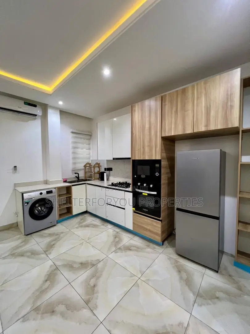 2bdrm Maisonette in Lekki Phase 1 for sale in Lekki Phase 1