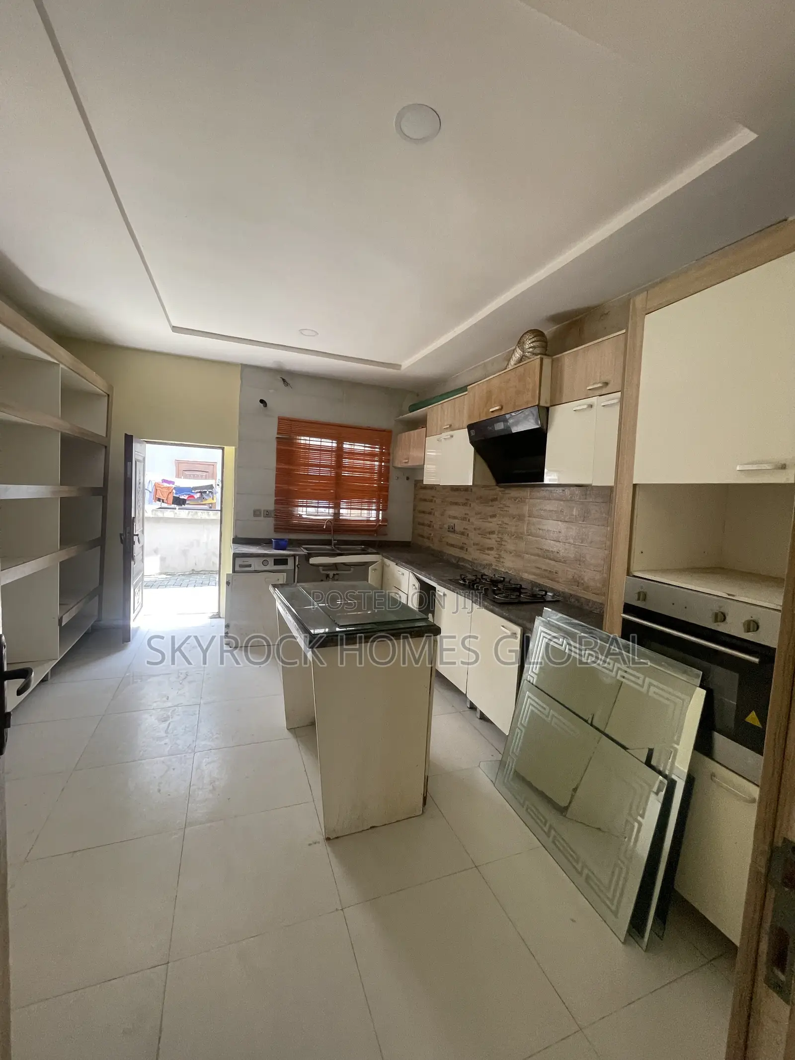 4bdrm Duplex in Lekki Expressway for rent in Lekki Expressway