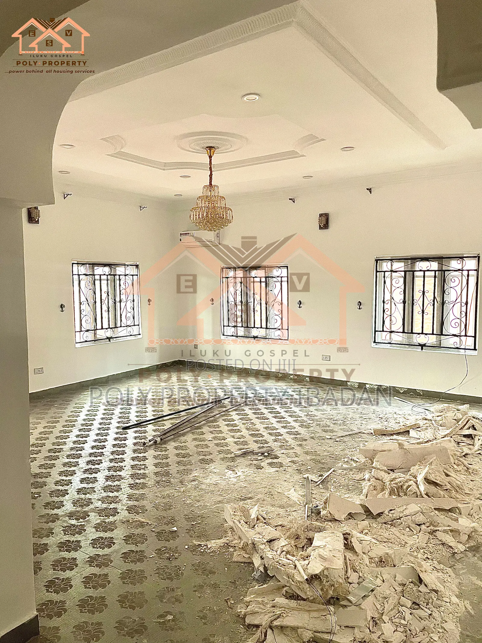 5bdrm Duplex in Kolapo Ishola Gra, Akobo for rent in Akobo