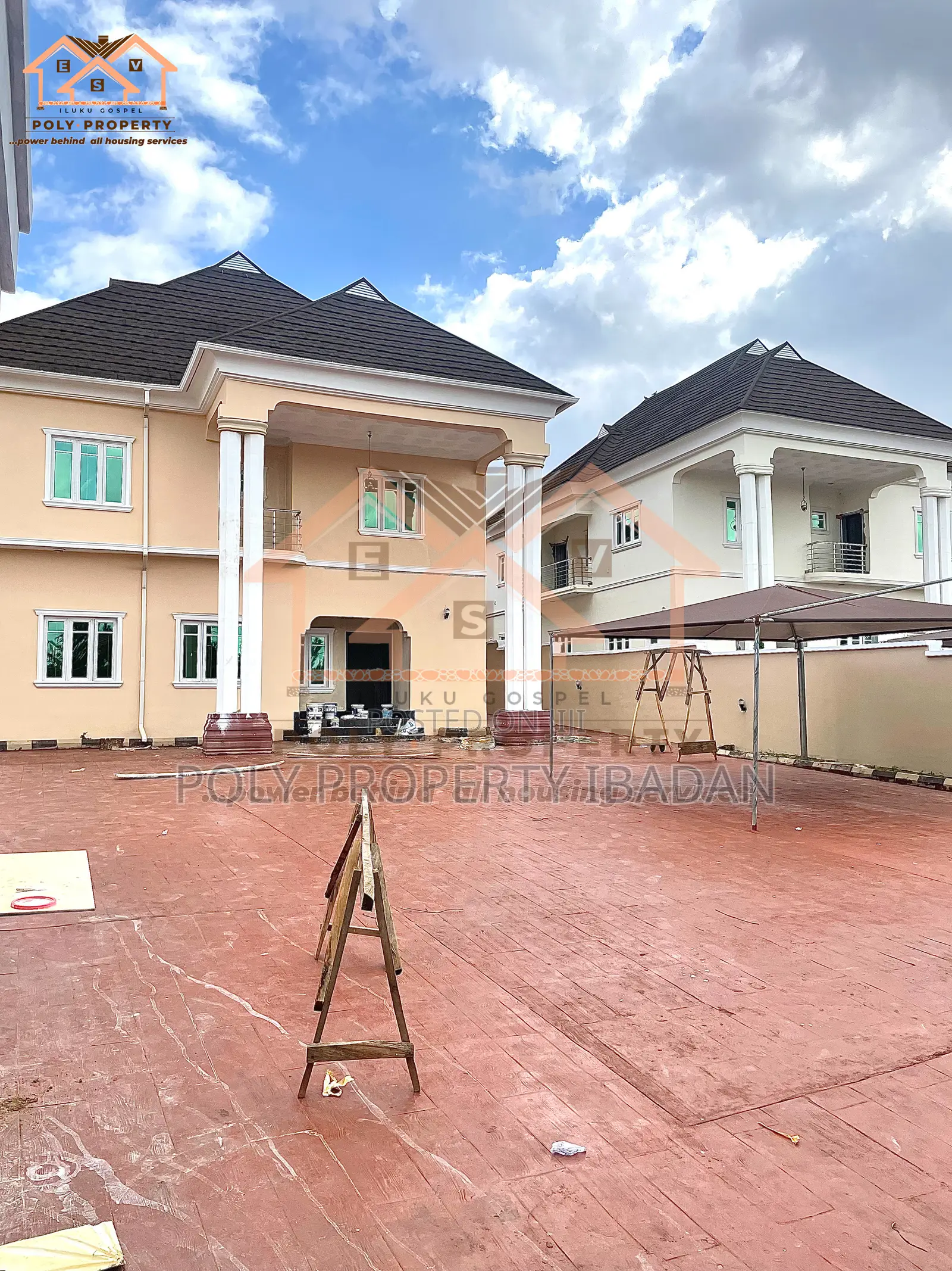 5bdrm Duplex in Kolapo Ishola Gra, Akobo for rent in Akobo