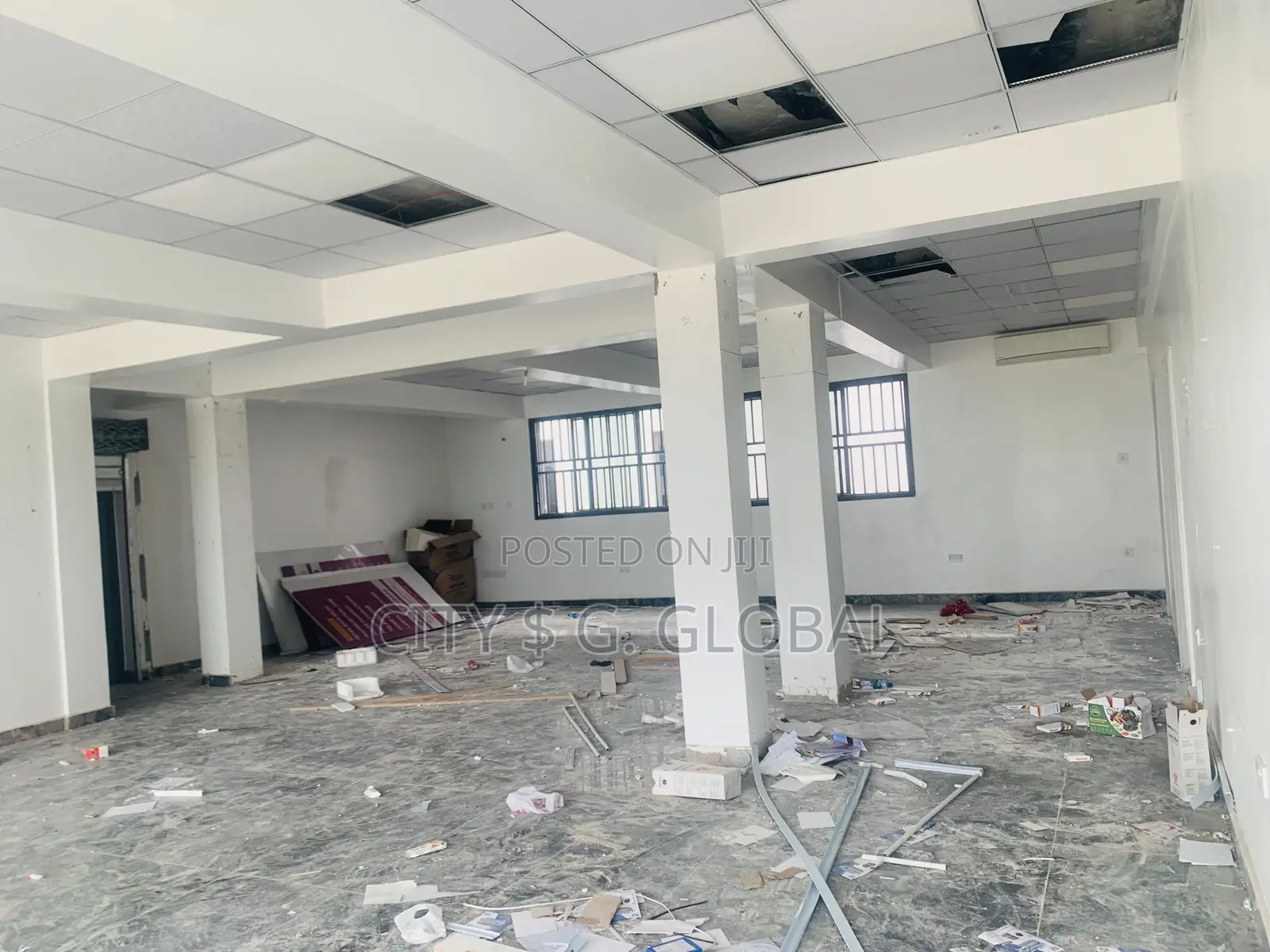 Open Space Shop in Gwarinpa for Rent in Dape