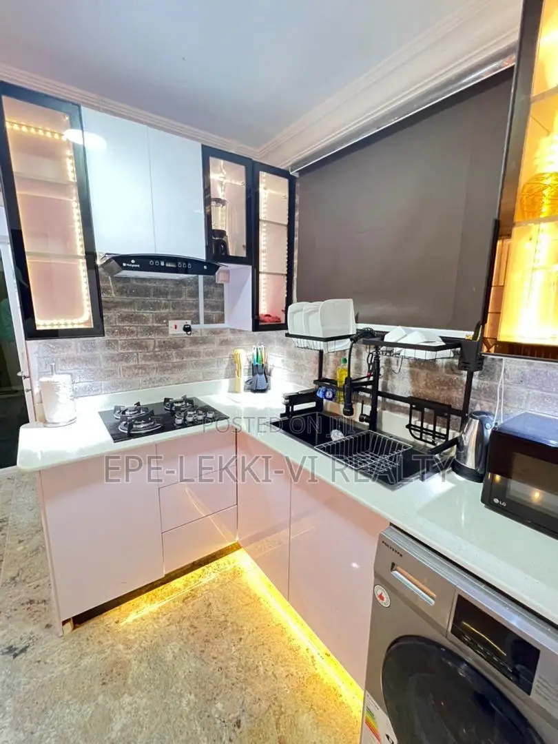 Furnished 1bdrm Apartment in Victoria Island for sale in Victoria Island