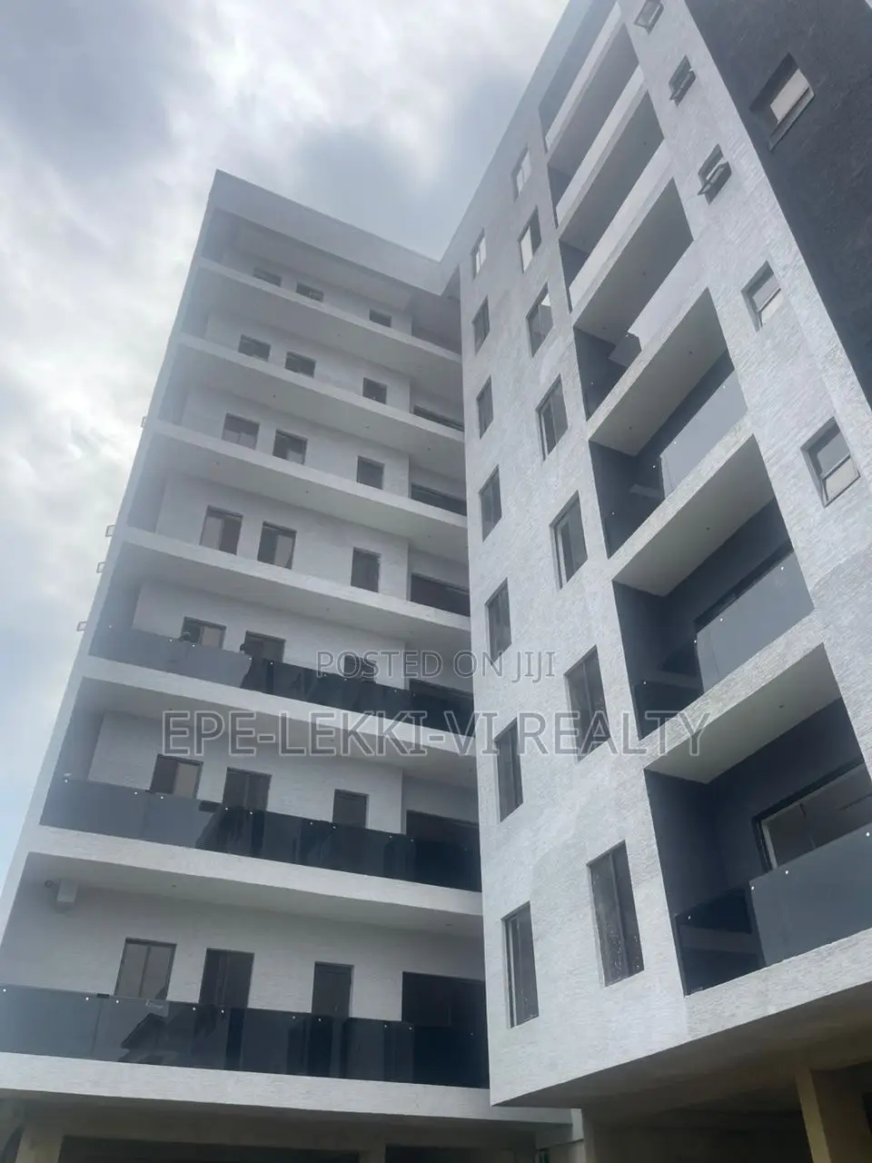 3bdrm Apartment in Victoria Island for sale in Victoria Island